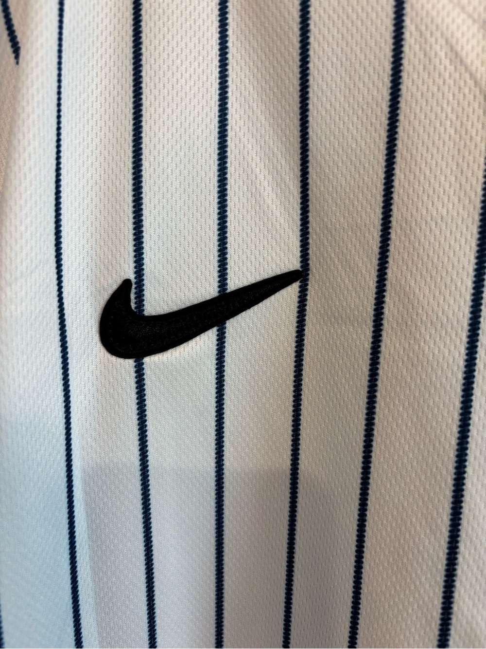 New York Yankees Aaron Judge Baseball Jersey - Picture 3 of 5